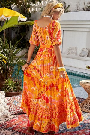 Оранжевое платье с цветочным принтом в стиле бохо