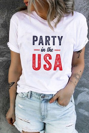 Белая футболка с надписью: PARTY In The USA