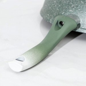 KUKMARA Сковорода, d=26 см, пластиковая ручка, стеклянная крышка, антипригарное покрытие, цвет фисташковый мрамор