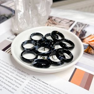 Кольцо из Агата полосатого цельное