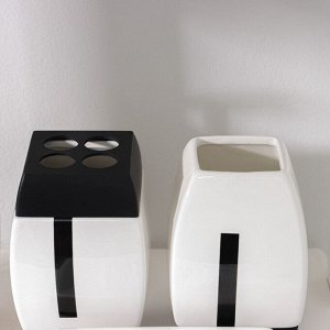 Набор аксессуаров для ванной комнаты «Гармония», 4 предмета (дозатор 400 мл, мыльница, 2 стакана), цвет чёрно-белый