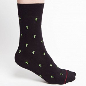 Nature Socks Носки мужские классические хлопковые демисезонные черного цвета с узором кактусы