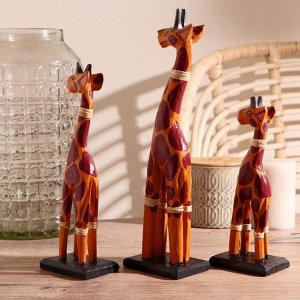 Набор сувенирный "Жирафы с ошейником" (20,25,30) 15х6х30 см
