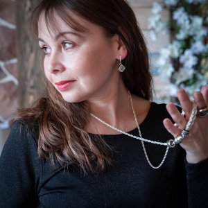 Бусы "Кулон-кисть № 3"
