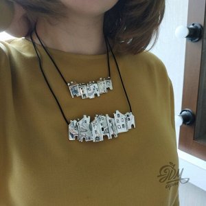 Колье "Домики большие"