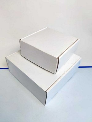 Коробка подарочная белая