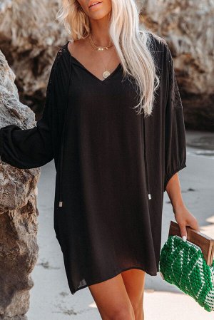 Черное пляжное платье с цветочным кружевным узором на плечах