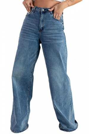 Голубые винтажные широкие джинсы с потертостями