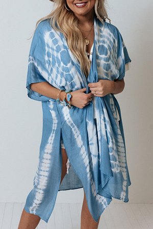 Голубая пляжная накидка-кимоно с разрезами и цветочным принтом