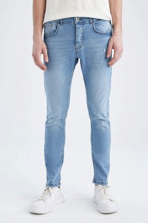 Джинсовые брюки Slim Comfort Fit с рваными деталями и деталями