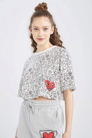 Укороченная футболка с круглым вырезом и короткими рукавами Keith Haring