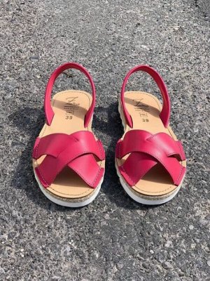 АБАРКАСЫ - ZAPATOS Босоножки от испанского производителья Ab.Zapatos Cruz-Yute FUXIA