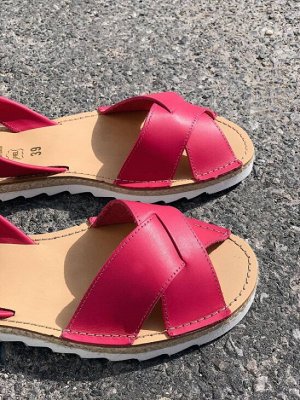АБАРКАСЫ - ZAPATOS Босоножки от испанского производителья Ab.Zapatos Cruz-Yute FUXIA