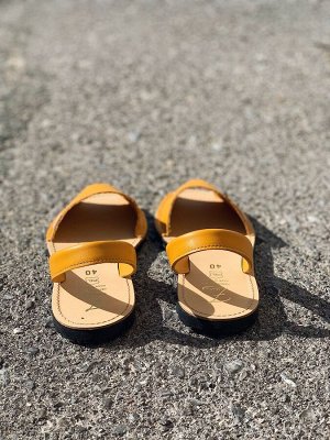 Абаркасы - zapatos ab. zapatos · 320 ocra