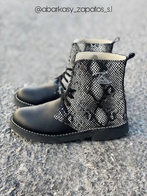 ДЕЗЕРТЫ Ab. Zapatos 27025 serpiente · NEGRO