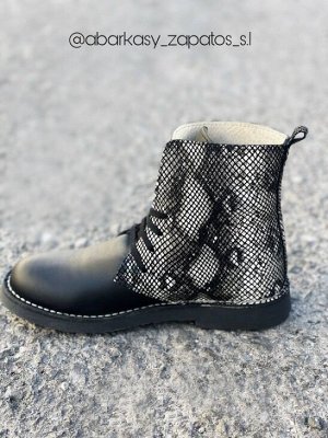 ДЕЗЕРТЫ Ab. Zapatos 27025 serpiente · NEGRO
