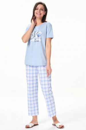 Пижама Пижама с брюками из хлопкового полотна. Футболка с притном, короткие втачные рукава. Брюки прямые, пояс на резинке. Рост модели 170
Цвет: бело-голубой
Состав: 100% хлопок