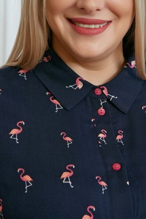 Платье Цвет:
темно-синий
Состав:
100%Вискоза
Длина изделия:
108 см
Размер модели:
54
Рост модели:
174 см
Комфортное платье свободного силуэта из штапельной ткани в принт. Горизонтальные подрезы по пер
