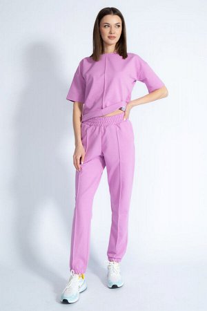 Костюм Костюм Kivviwear 4036-4037 розовый 
Состав: ПЭ-24%; Хлопок-70%; Эластан-6%;
Сезон: Лето
Рост: 170

Костюм с брюками средней посадки с отделкой в виде канта по деталям переда и карманами в боко