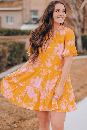 Оранжевое свободное платье с розовым цветочным принтом