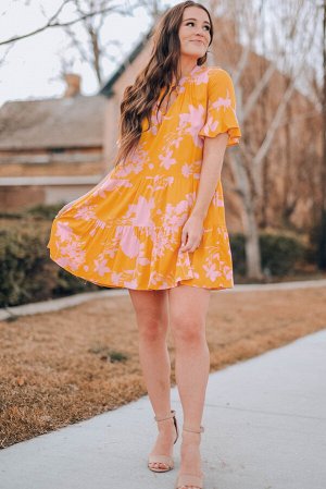 Оранжевое свободное платье с розовым цветочным принтом