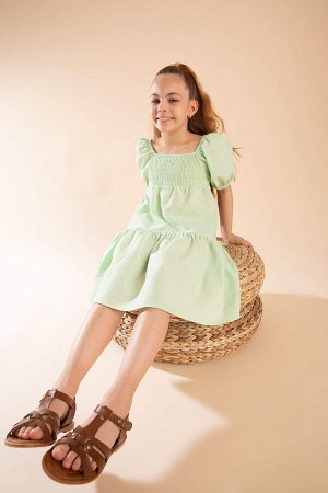 Расслабляющее платье для девочек с квадратным воротником и короткими рукавами из гипюрового хлопка и поплина