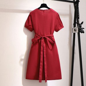 Платье женское с поясом и с коротким рукавом, цвет красный