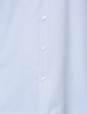 Рубашка Материал: %55 Хлопок, %45 Полиэстер Параметры модели: рост: 187 cm, объем груди: 99, объем талии: 75, объем бедер: 94 Надет размер: L