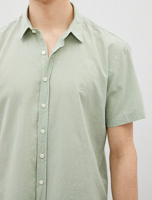 Рубашка Материал: %100 Хлопок Параметры модели: рост: 188 cm, объем груди: 94, объем талии: 77, объем бедер: 0 Надет размер: M