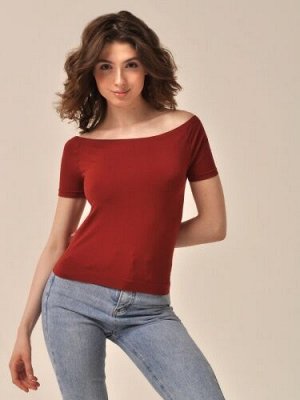 Женская бесшовная футболка с открытыми плечами из микрофибры. Отличный компаньон юбке, шортам, джинсам и брюкам! Базовый гардероб