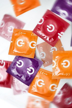 Презервативы "ON" Fruit & Color №15 - ассорти, ароматизированные (ширина 54mm)