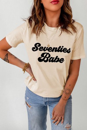 Бежевая футболка с надписью: Seventies Babe
