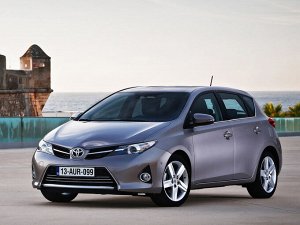 Ковры салонные Toyota Auris 4WD (08.2012 - 03.2018) правый руль