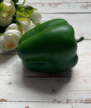 Искусственный перец зеленый натуральный размер 9*7см