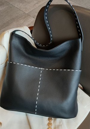 Кожаная сумка шоппер, цвет черный