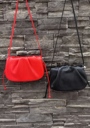 Женская сумка-седло из натуральной кожи, цвет красный