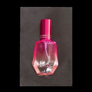 Флакон стеклянный для парфюма «Утончённость», с распылителем, 10 мл, цвет МИКС