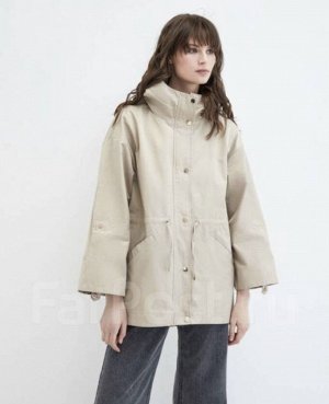 Куртка-ветровка с капюшоном Zarina, размер 52-54.