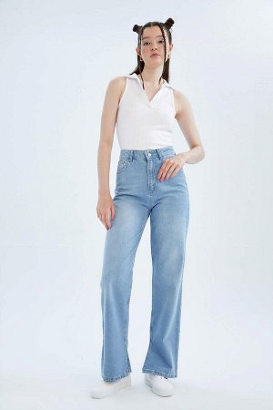 Широкие джинсовые брюки с высокой талией и кружевом