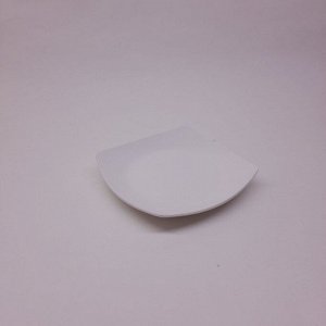 Тарелка квадратная фарфор 178мм 150мл Белая