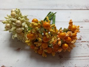 Бутоньерка ягоды-тычинки на проволоке 10шт в связке