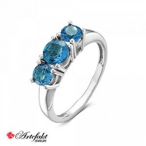 Серебряное кольцо с голубыми фианитами 583