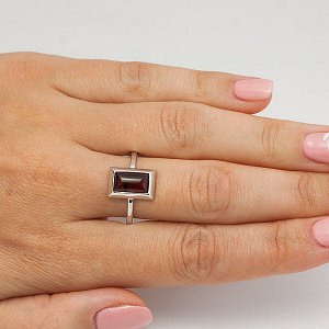 Серебряное кольцо с янтарем - 593