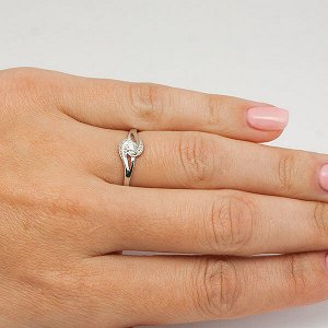 Серебряное кольцо с бесцветными фианитами - 220