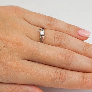 Серебряное кольцо с бесцветными фианитами - 234