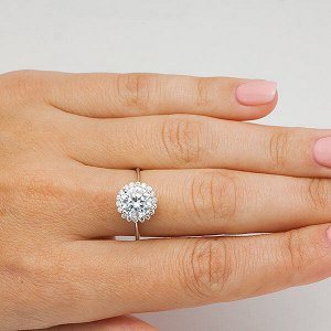 Серебряное кольцо с бесцветными фианитами 057