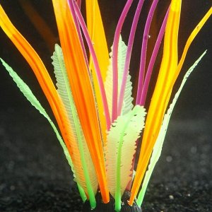Растение силиконовое аквариумное, светящееся в темноте, 9,7 х 36,5 см, оранжевое