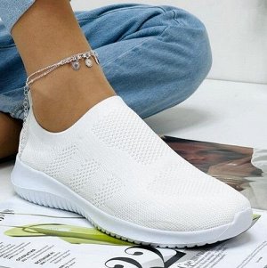 Слипоны Кроссовки — это самая любимая обувь многих женщин. Они отличаются многообразием фактур, отличным комфортом и универсальностью. Современная мода позволяет носить женские кроссовки с любой одежд