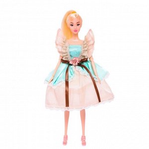 Кукла-модель «Нежные мечты» в бежево-бирюзовом платье