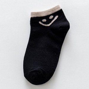 Женские короткие носки с принтом "Смайл", цвет черный